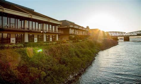 red lion on the river jantzen